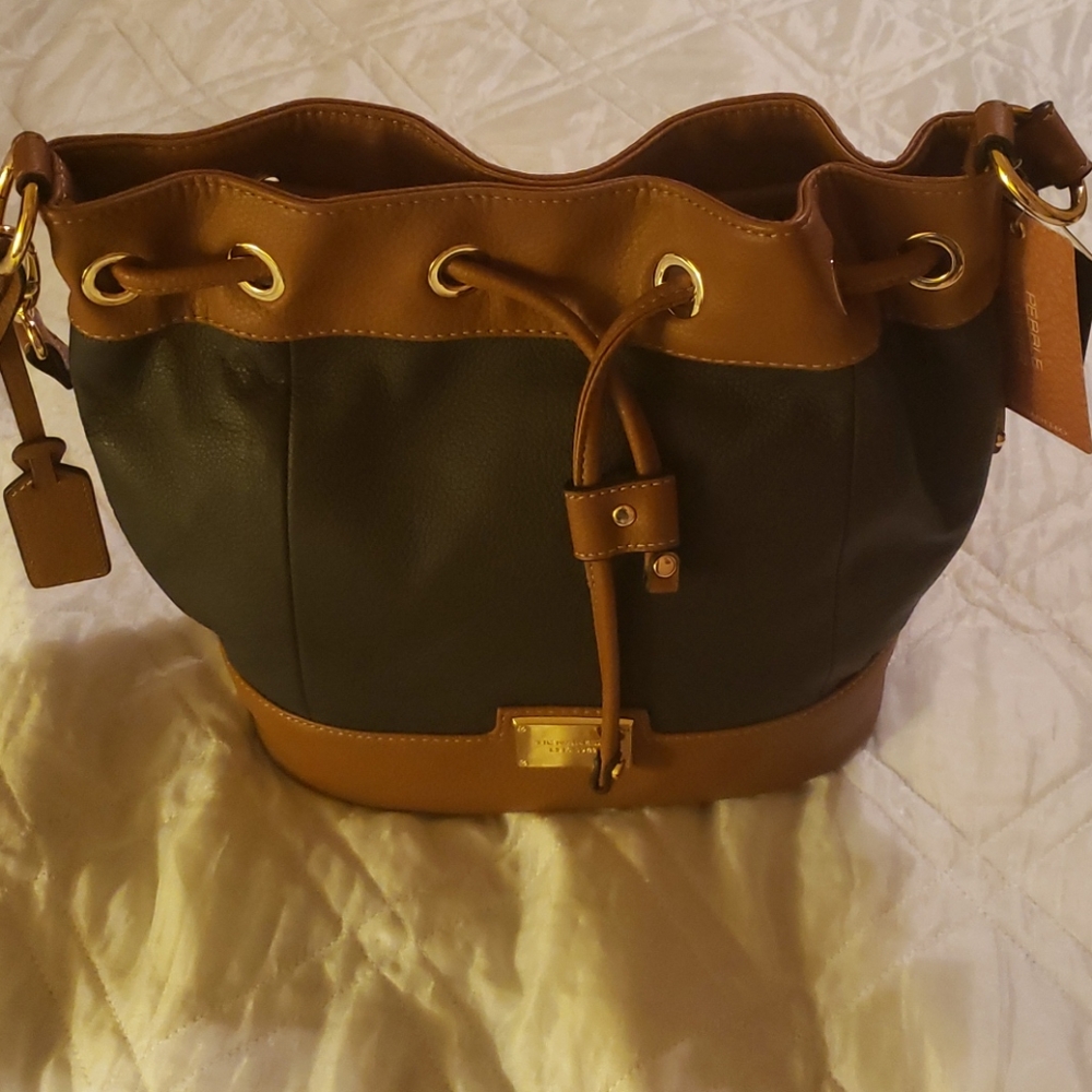 NWT Tignanello convertible shoulder bag